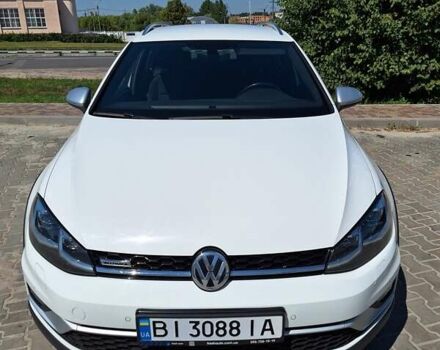 Белый Фольксваген Golf Alltrack, объемом двигателя 1.97 л и пробегом 298 тыс. км за 17900 $, фото 4 на Automoto.ua