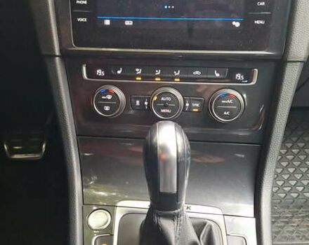 Белый Фольксваген Golf Alltrack, объемом двигателя 1.97 л и пробегом 298 тыс. км за 17900 $, фото 21 на Automoto.ua