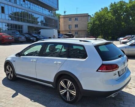 Белый Фольксваген Golf Alltrack, объемом двигателя 1.97 л и пробегом 298 тыс. км за 17900 $, фото 6 на Automoto.ua