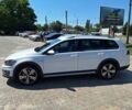 Белый Фольксваген Golf Alltrack, объемом двигателя 1.97 л и пробегом 298 тыс. км за 17900 $, фото 1 на Automoto.ua
