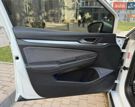 Білий Фольксваген Golf Alltrack, об'ємом двигуна 2 л та пробігом 198 тис. км за 24900 $, фото 41 на Automoto.ua