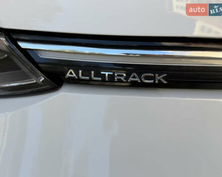 Білий Фольксваген Golf Alltrack, об'ємом двигуна 2 л та пробігом 198 тис. км за 24900 $, фото 26 на Automoto.ua
