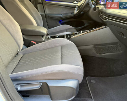 Білий Фольксваген Golf Alltrack, об'ємом двигуна 2 л та пробігом 198 тис. км за 24900 $, фото 51 на Automoto.ua