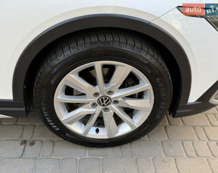 Білий Фольксваген Golf Alltrack, об'ємом двигуна 2 л та пробігом 198 тис. км за 24900 $, фото 24 на Automoto.ua