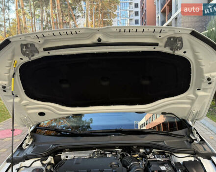 Білий Фольксваген Golf Alltrack, об'ємом двигуна 2 л та пробігом 198 тис. км за 24900 $, фото 31 на Automoto.ua