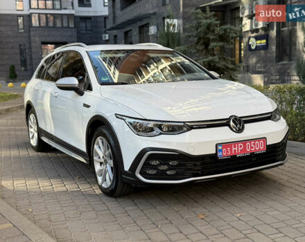 Білий Фольксваген Golf Alltrack, об'ємом двигуна 2 л та пробігом 198 тис. км за 24900 $, фото 1 на Automoto.ua