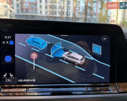 Білий Фольксваген Golf Alltrack, об'ємом двигуна 2 л та пробігом 198 тис. км за 24900 $, фото 67 на Automoto.ua