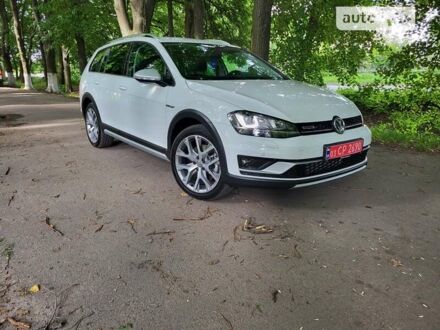 Білий Фольксваген Golf Alltrack, об'ємом двигуна 1.8 л та пробігом 65 тис. км за 14300 $, фото 1 на Automoto.ua