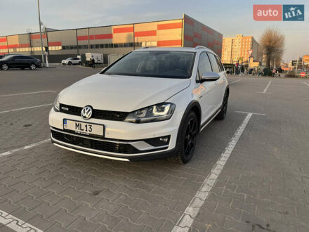 Фольксваген Golf Alltrack 2016 у Києві на Automoto.ua Білий Фольксваген Golf Alltrack, об'ємом двигуна 1.8 л та пробігом 108 тис. км за 14350 $, фото 1 на Automoto.ua
