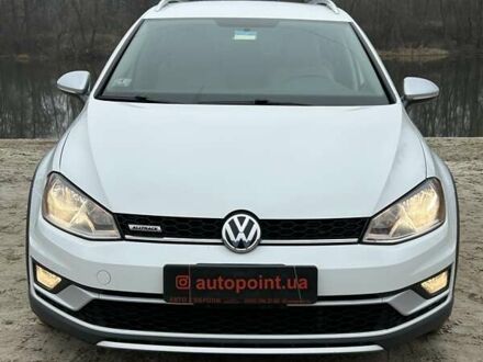 Фольксваген Golf Alltrack 2016 у Києві на Automoto.ua Білий Фольксваген Golf Alltrack, об'ємом двигуна 1.8 л та пробігом 144 тис. км за 13500 $, фото 1 на Automoto.ua