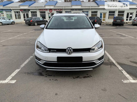 Фольксваген Golf Alltrack 2017 в Луцке на Automoto.ua Белый Фольксваген Golf Alltrack, объемом двигателя 1.8 л и пробегом 133 тыс. км за 14900 $, фото 1 на Automoto.ua