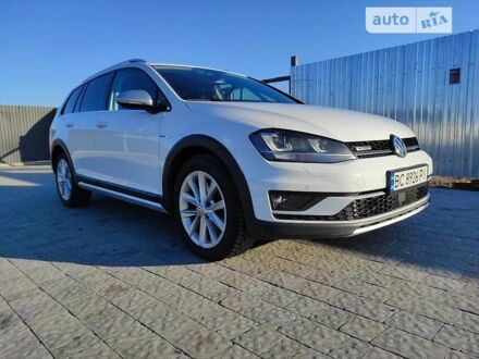 Фольксваген Golf Alltrack 2017 в Львове на Automoto.ua Белый Фольксваген Golf Alltrack, объемом двигателя 2 л и пробегом 268 тыс. км за 16700 $, фото 1 на Automoto.ua