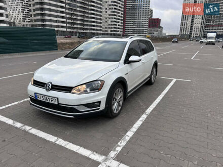 Фольксваген Golf Alltrack 2017 у Києві на Automoto.ua Білий Фольксваген Golf Alltrack, об'ємом двигуна 1.8 л та пробігом 121 тис. км за 14100 $, фото 1 на Automoto.ua