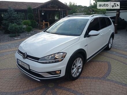 Фольксваген Golf Alltrack 2017 в Белой Церкве на Automoto.ua Белый Фольксваген Golf Alltrack, объемом двигателя 1.8 л и пробегом 55 тыс. км за 18000 $, фото 1 на Automoto.ua
