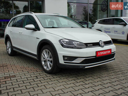 Белый Фольксваген Golf Alltrack, объемом двигателя 1.8 л и пробегом 132 тыс. км за 14800 $, фото 1 на Automoto.ua