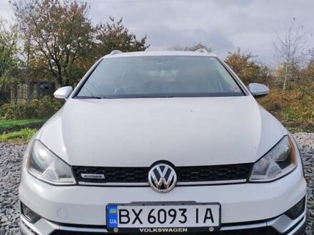 Фольксваген Golf Alltrack 2017 у Хмельницькому на Automoto.ua Білий Фольксваген Golf Alltrack, об'ємом двигуна 1.8 л та пробігом 94 тис. км за 17300 $, фото 1 на Automoto.ua