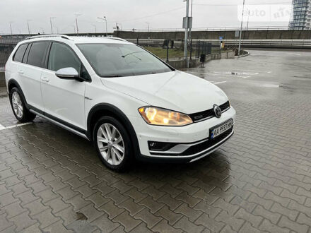 Фольксваген Golf Alltrack 2017 у Києві на Automoto.ua Білий Фольксваген Golf Alltrack, об'ємом двигуна 1.8 л та пробігом 93 тис. км за 14800 $, фото 1 на Automoto.ua