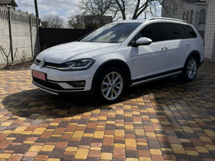 Білий Фольксваген Golf Alltrack, об'ємом двигуна 0 л та пробігом 236 тис. км за 18500 $, фото 1 на Automoto.ua