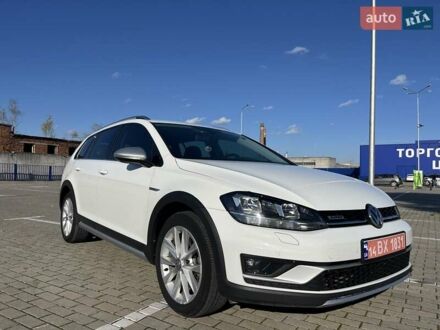 Белый Фольксваген Golf Alltrack, объемом двигателя 1.8 л и пробегом 148 тыс. км за 16000 $, фото 1 на Automoto.ua