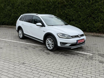 Білий Фольксваген Golf Alltrack, об'ємом двигуна 2 л та пробігом 208 тис. км за 18500 $, фото 1 на Automoto.ua