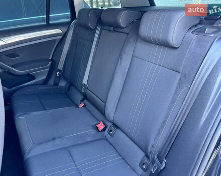 Черный Фольксваген Golf Alltrack, объемом двигателя 2 л и пробегом 267 тыс. км за 18500 $, фото 46 на Automoto.ua