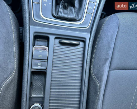 Черный Фольксваген Golf Alltrack, объемом двигателя 2 л и пробегом 267 тыс. км за 18500 $, фото 27 на Automoto.ua