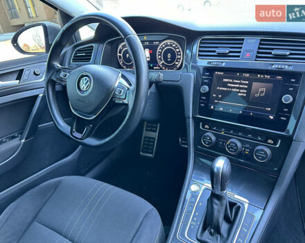 Черный Фольксваген Golf Alltrack, объемом двигателя 2 л и пробегом 267 тыс. км за 18500 $, фото 30 на Automoto.ua