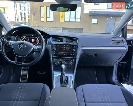 Черный Фольксваген Golf Alltrack, объемом двигателя 2 л и пробегом 267 тыс. км за 18500 $, фото 35 на Automoto.ua