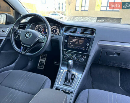 Черный Фольксваген Golf Alltrack, объемом двигателя 2 л и пробегом 267 тыс. км за 18500 $, фото 39 на Automoto.ua