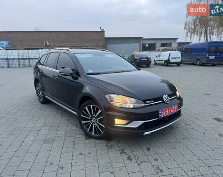 Черный Фольксваген Golf Alltrack, объемом двигателя 1.8 л и пробегом 162 тыс. км за 13400 $, фото 1 на Automoto.ua