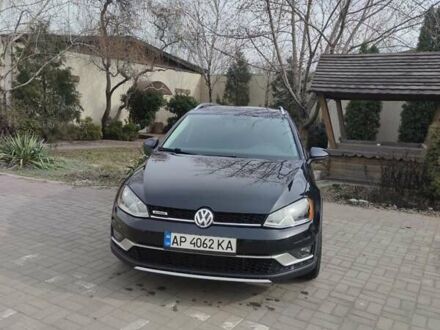 Черный Фольксваген Golf Alltrack, объемом двигателя 1.8 л и пробегом 96 тыс. км за 13300 $, фото 1 на Automoto.ua