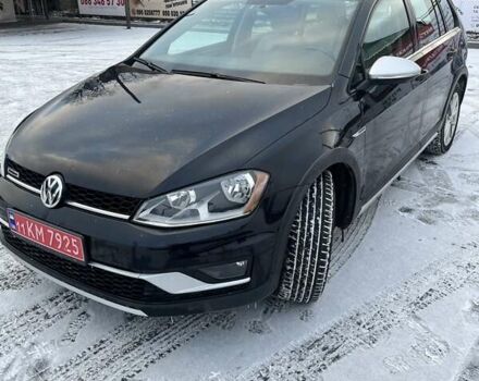 Черный Фольксваген Golf Alltrack, объемом двигателя 1.8 л и пробегом 169 тыс. км за 12750 $, фото 1 на Automoto.ua