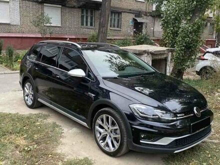 Фольксваген Golf Alltrack 2019 у Запорожье на Automoto.ua Черный Фольксваген Golf Alltrack, об'ємом двигуна 1.8 л та пробігом 22 тис. км за 18500 $, фото 1 на Automoto.ua