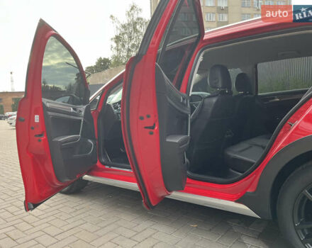 Красный Фольксваген Golf Alltrack, объемом двигателя 1.8 л и пробегом 208 тыс. км за 12499 $, фото 14 на Automoto.ua