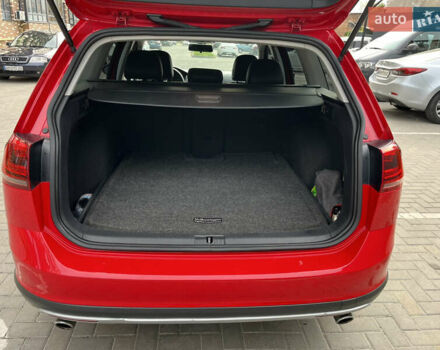 Красный Фольксваген Golf Alltrack, объемом двигателя 1.8 л и пробегом 208 тыс. км за 12499 $, фото 21 на Automoto.ua