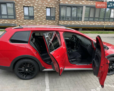 Красный Фольксваген Golf Alltrack, объемом двигателя 1.8 л и пробегом 208 тыс. км за 12499 $, фото 11 на Automoto.ua