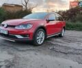 Красный Фольксваген Golf Alltrack, объемом двигателя 1.8 л и пробегом 132 тыс. км за 12000 $, фото 3 на Automoto.ua