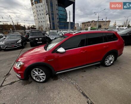 Красный Фольксваген Golf Alltrack, объемом двигателя 1.8 л и пробегом 133 тыс. км за 11980 $, фото 2 на Automoto.ua