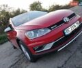 Красный Фольксваген Golf Alltrack, объемом двигателя 1.8 л и пробегом 132 тыс. км за 12000 $, фото 2 на Automoto.ua