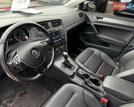 Красный Фольксваген Golf Alltrack, объемом двигателя 1.8 л и пробегом 133 тыс. км за 11980 $, фото 17 на Automoto.ua