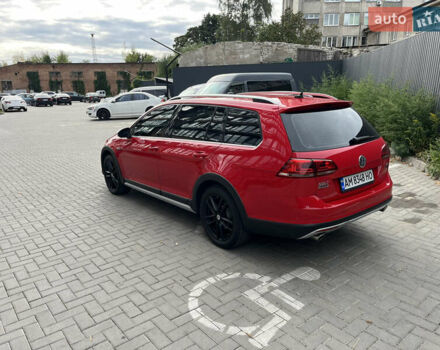 Красный Фольксваген Golf Alltrack, объемом двигателя 1.8 л и пробегом 208 тыс. км за 12499 $, фото 6 на Automoto.ua