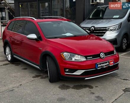 Красный Фольксваген Golf Alltrack, объемом двигателя 1.8 л и пробегом 133 тыс. км за 11980 $, фото 7 на Automoto.ua