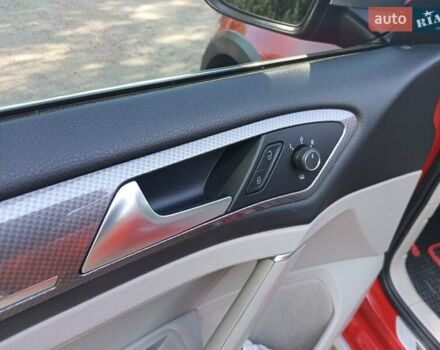 Красный Фольксваген Golf Alltrack, объемом двигателя 1.8 л и пробегом 132 тыс. км за 12000 $, фото 23 на Automoto.ua