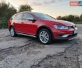 Красный Фольксваген Golf Alltrack, объемом двигателя 1.8 л и пробегом 132 тыс. км за 12000 $, фото 4 на Automoto.ua