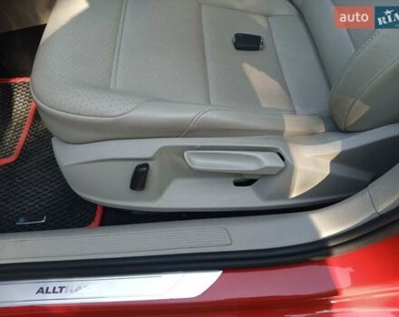 Красный Фольксваген Golf Alltrack, объемом двигателя 1.8 л и пробегом 132 тыс. км за 12000 $, фото 19 на Automoto.ua