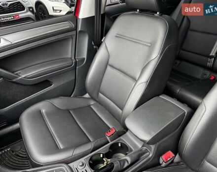 Красный Фольксваген Golf Alltrack, объемом двигателя 1.8 л и пробегом 133 тыс. км за 11980 $, фото 16 на Automoto.ua