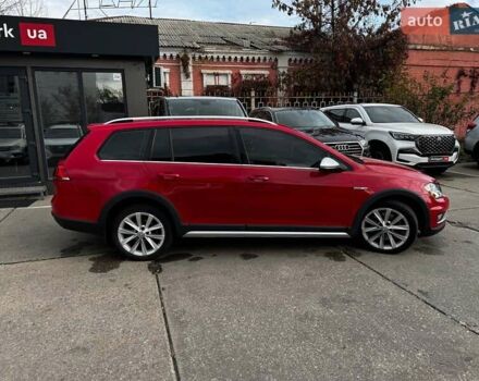 Красный Фольксваген Golf Alltrack, объемом двигателя 1.8 л и пробегом 133 тыс. км за 11980 $, фото 6 на Automoto.ua