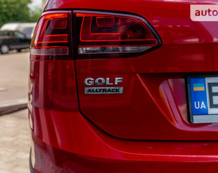 Красный Фольксваген Golf Alltrack, объемом двигателя 1.8 л и пробегом 86 тыс. км за 15800 $, фото 7 на Automoto.ua