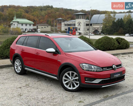 Красный Фольксваген Golf Alltrack, объемом двигателя 1.8 л и пробегом 45 тыс. км за 16300 $, фото 3 на Automoto.ua