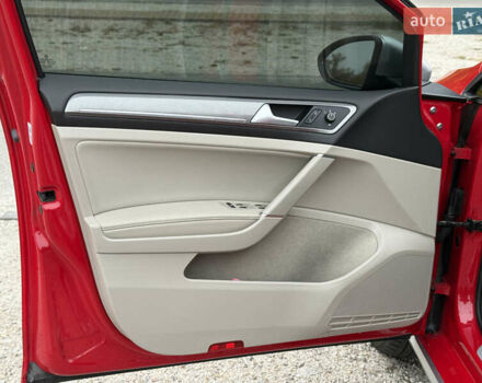 Красный Фольксваген Golf Alltrack, объемом двигателя 1.8 л и пробегом 45 тыс. км за 16300 $, фото 14 на Automoto.ua